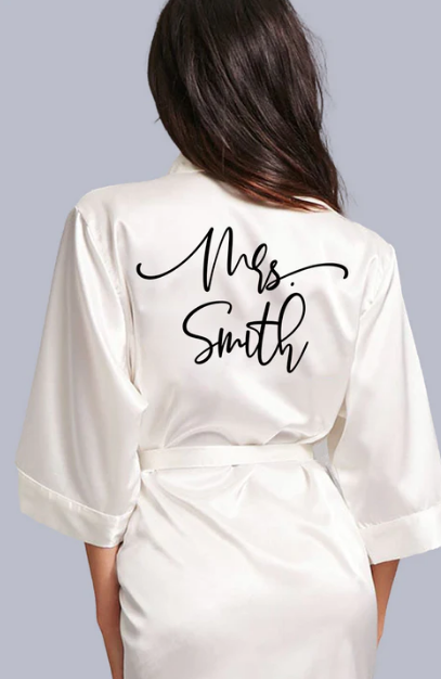 Chic Personalized Bride Night Robe: Flaunt Your Role with Style in this 3/4 Sleeve V-Neck Robe! (Personalization Available)