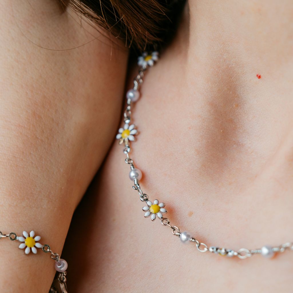 Colourful White Indie Boho Daisy Sun Flower Pearl Choker Floral Summer Necklace